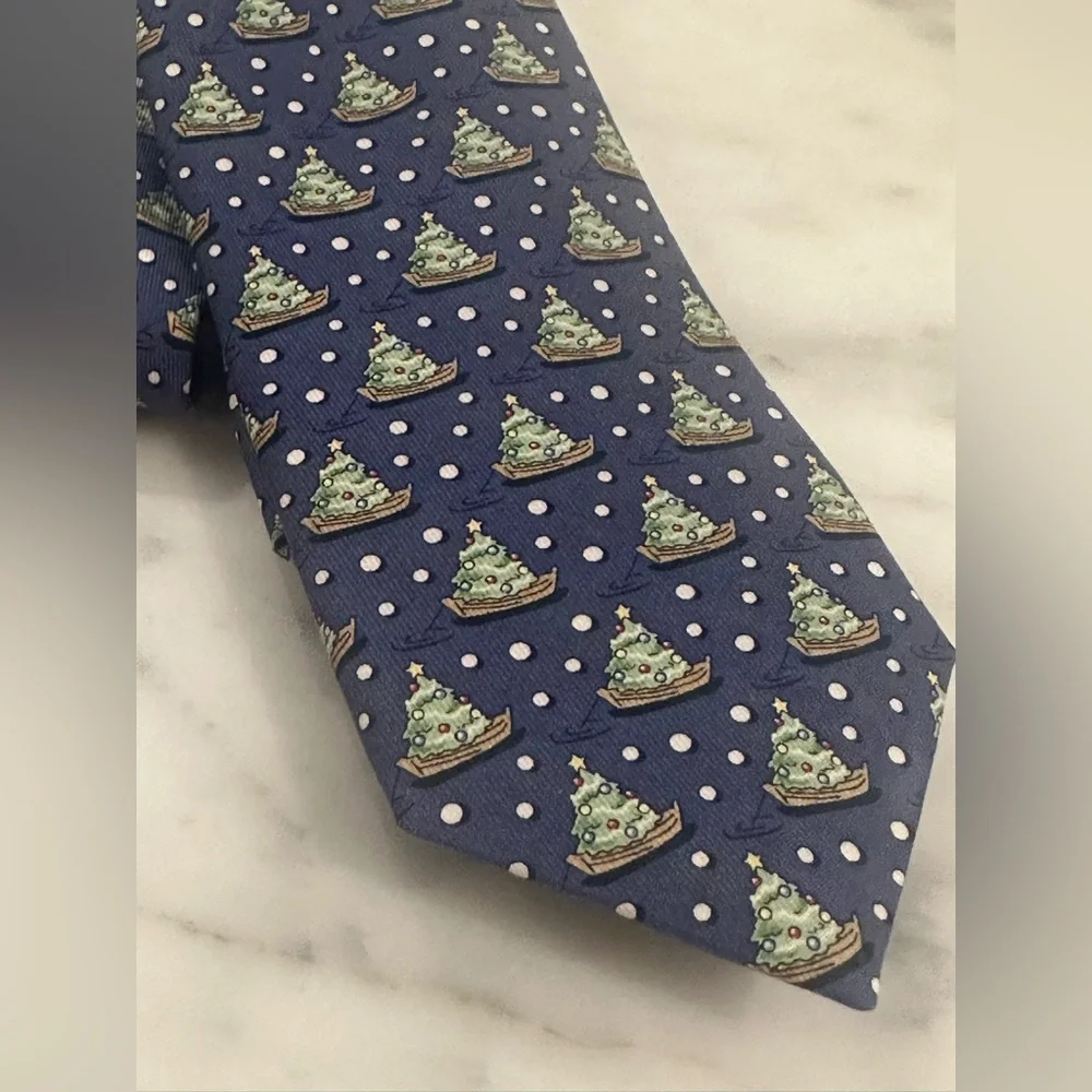 Vineyard Vines tie 100% silk blue boat christmas tree - Boys One Size (OS)